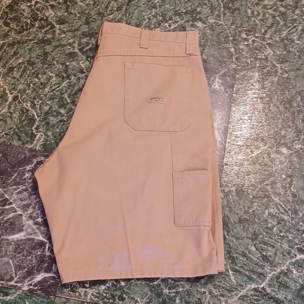 Carpenter shorts men's size 40 wrangler